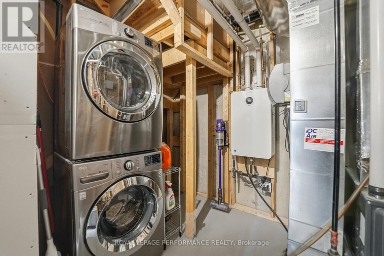 29447569/583-ozawa-private/cfb-rockcliffe-and-area/ottawa/ontario/K1K4Z9_42