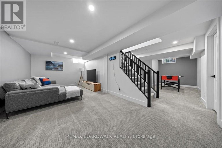 29598095/1535-kamouraska-circle/chateauneuf/ottawa/ontario/K1C3J1_38