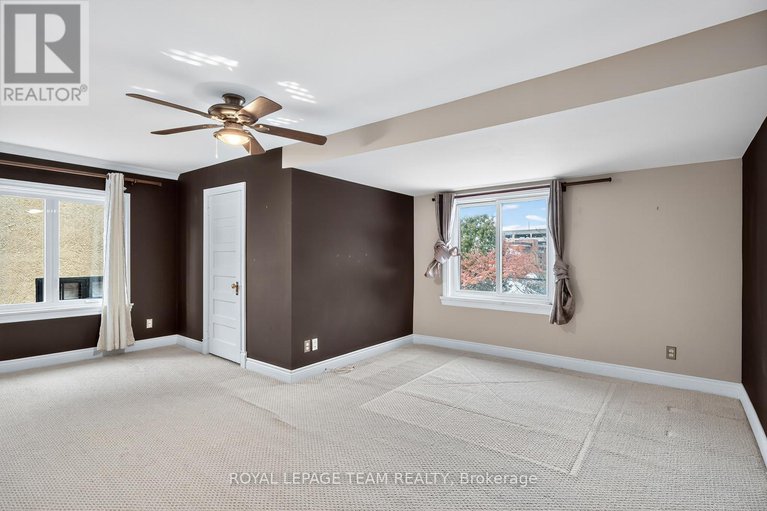 29121392/405-hamilton-avenue-s/civic-hospital/ottawa/ontario/K1Y1C9_35