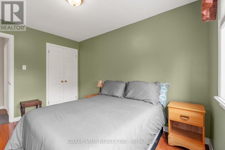 28300194/4316-owl-valley-drive/riverside-southgloucester-glen/ottawa/ontario/K1V1L3_27