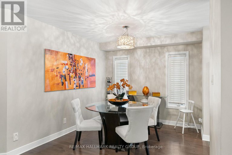 29102611/311-travis-street/mer-bleuebradley-estatesanderson-park/ottawa/ontario/K1W0E5_7