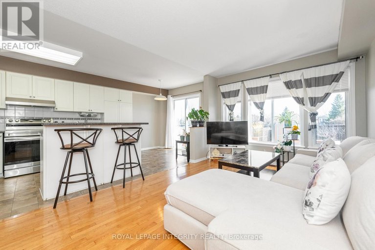 29667353/915-schooner-crescent/riverside-southgloucester-glen/ottawa/ontario/K1V1Y3_12