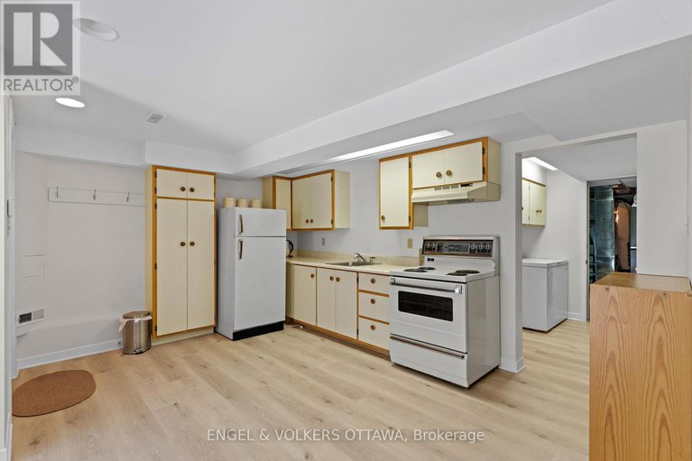 28072674/5468-torbolton-ridge-road/woodlawnmaclarens-landingkilmaurs/ottawa/ontario/K0A3M0_31