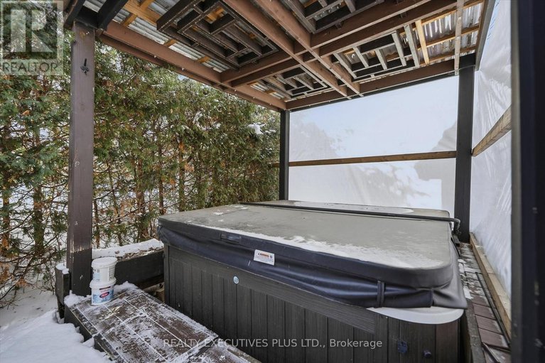 29406183/1110-trillium-place/town-of-rockland/clarence-rockland/ontario/K4K1T1_34