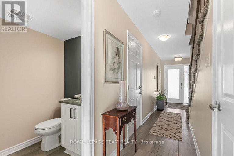 29379773/94-nutting-crescent/riverside-southgloucester-glen/ottawa/ontario/K4M0E2_5