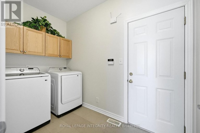 29578408/44-harry-douglas-drive/stittsville-central/ottawa/ontario/K2S1Z3_24