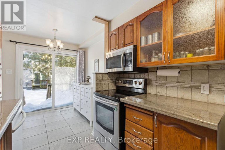 29423088/92-stonebriar-drive/centrepointe/ottawa/ontario/K2G5Y1_12