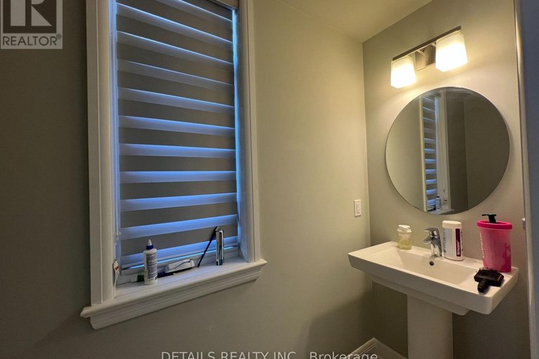 29537581/303-wigwas-street/cfb-rockcliffe-and-area/ottawa/ontario/K1K5A1_21