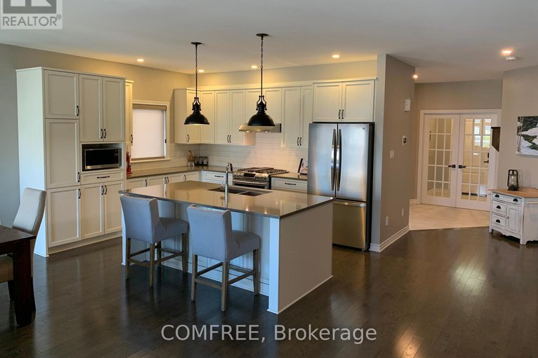 28417378/819-tewin-circle/camelot/ottawa/ontario/K4A1K2_3