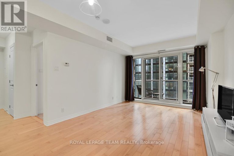 29353562/703-242-rideau-street/sandy-hill/ottawa/ontario/K1N0B7_10