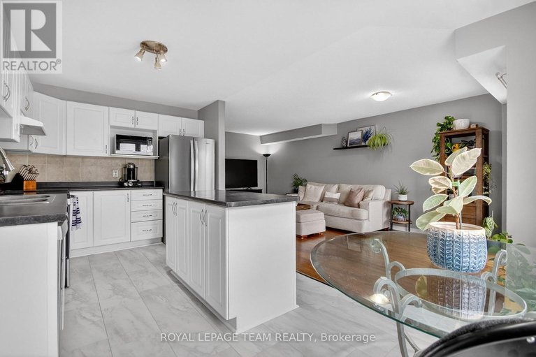 29473876/353-brigitta-street/emerald-meadowstrailwest/ottawa/ontario/K2S0H9_15