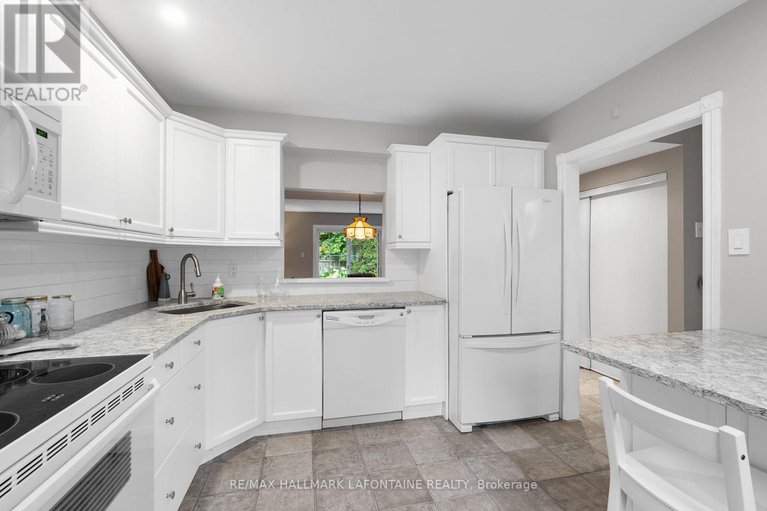 28804583/876-walkley-road/riverside-park-south/ottawa/ontario/K1V6R5_7