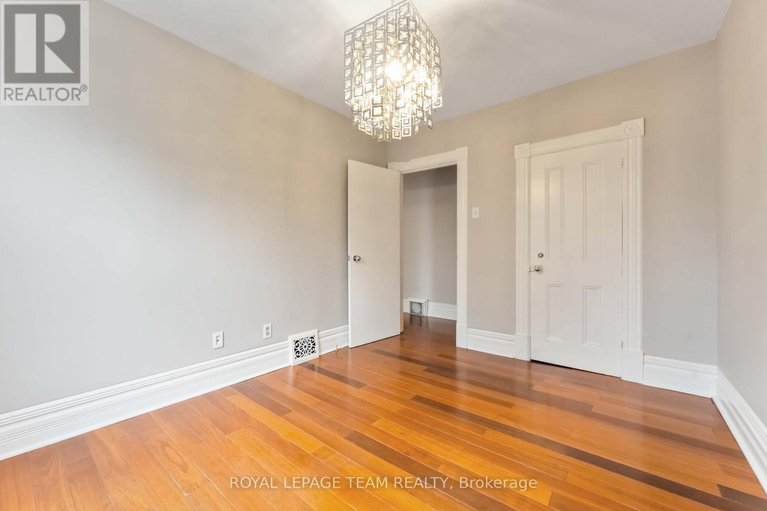 28930931/205-pretoria-avenue/glebe/ottawa/ontario/K1S1X1_27