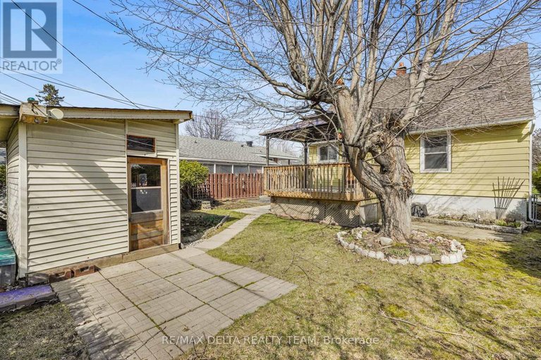 29645620/1242-vancouver-avenue/ellwood/ottawa/ontario/K1V6V3_23