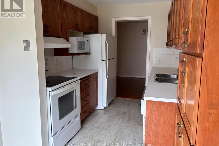 28322403/6-6183-red-willow-drive/chapel-hill/ottawa/ontario/K1C7J1_7