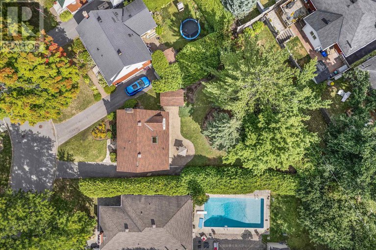 28847184/2170-berwick-avenue/bel-air-park/ottawa/ontario/K2C0Y3_38