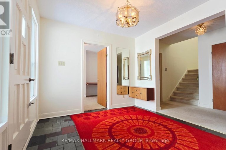 29515187/44-foothills-drive/lynwood-village/ottawa/ontario/K2H6K3_24