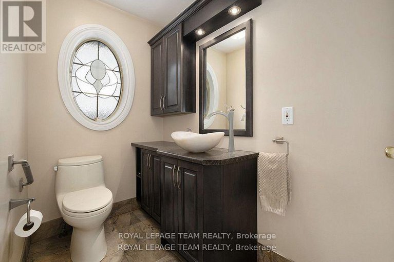 29238669/2124-cty-rd-18-road-s/north-grenville-twp-kemptville-south/north-grenville/ontario/K0G1J0_22