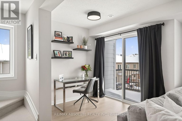 29403611/790-kinstead-private/stittsville-north/ottawa/ontario/K2S3B3_29