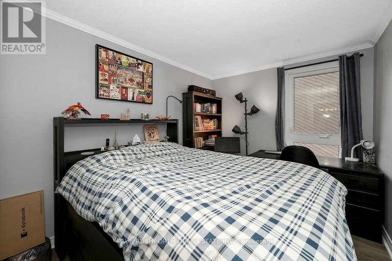 29615589/202-939-north-river-road/overbrook/ottawa/ontario/K1K3V2_22