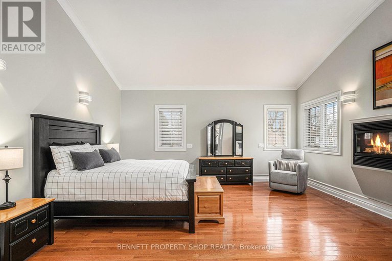 28600235/22-ashwood-crescent/meadowlandscrestview/ottawa/ontario/K2G2S8_20