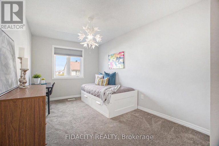 28817834/168-overberg-way/emerald-meadowstrailwest/ottawa/ontario/K2S0V8_24