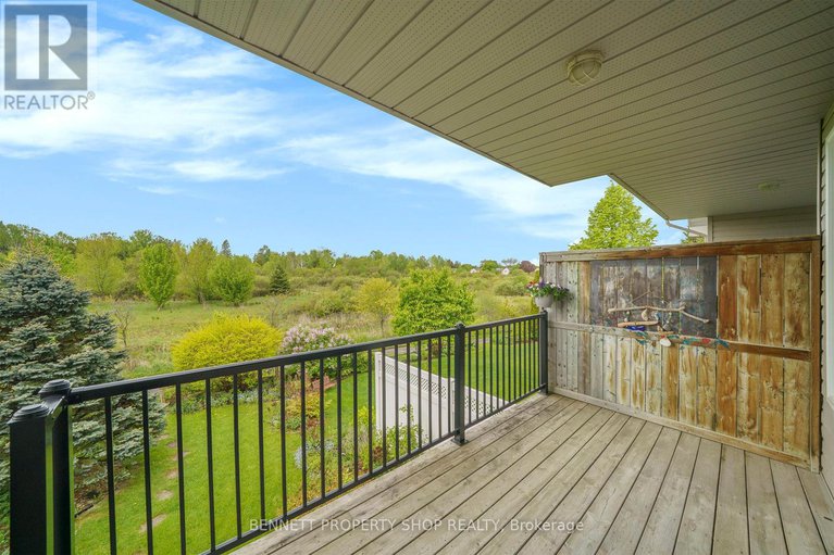 28438750/55-eileen-crescent/stittsville-central/ottawa/ontario/K2S1X2_2