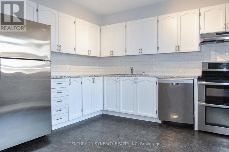 28866078/16-50-greenbank-road/leslie-park/ottawa/ontario/K2H8R3_12