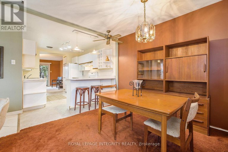 29122142/9-shouldice-crescent/glencairnhazeldean/ottawa/ontario/K2L1M8_7