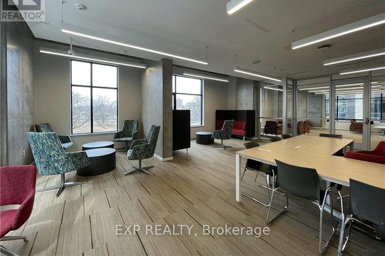 28905397/2308-105-champagne-avenue-s/west-centre-town/ottawa/ontario/K1S4P3_19