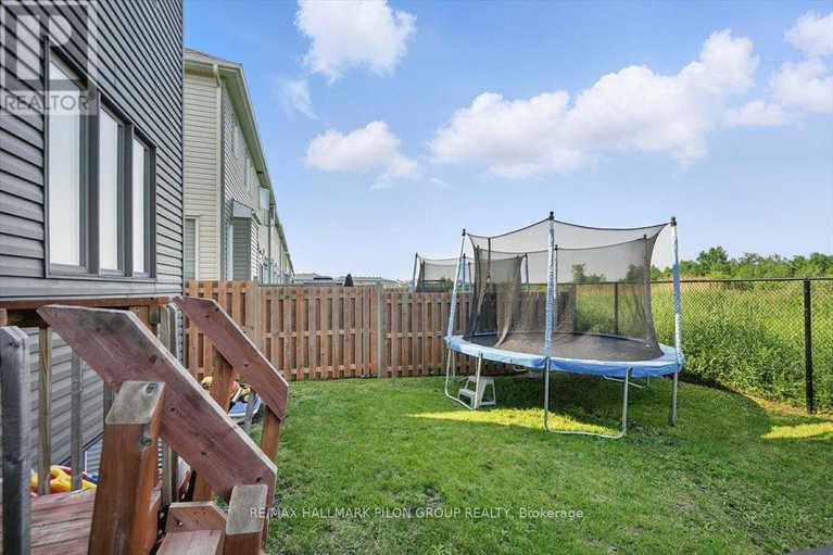28459225/251-mountain-sorrel-way/avalon-west/ottawa/ontario/K4A1H5_22