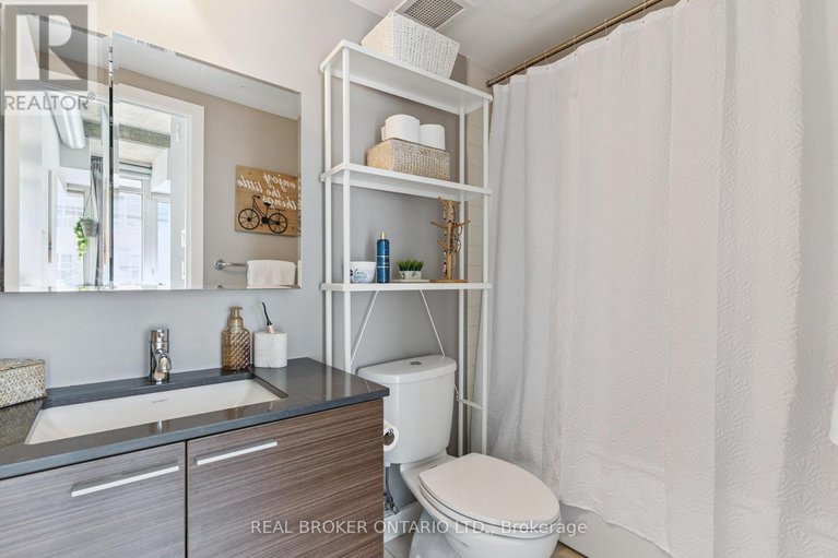 28858839/623-349-mcleod-street/ottawa-centre/ottawa/ontario/K2P0S1_20