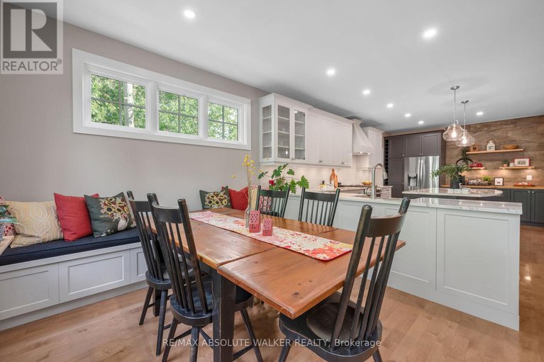28513868/5-melva-avenue/blossom-parkkemp-parkfindlay-creek/ottawa/ontario/K1T3W9_21