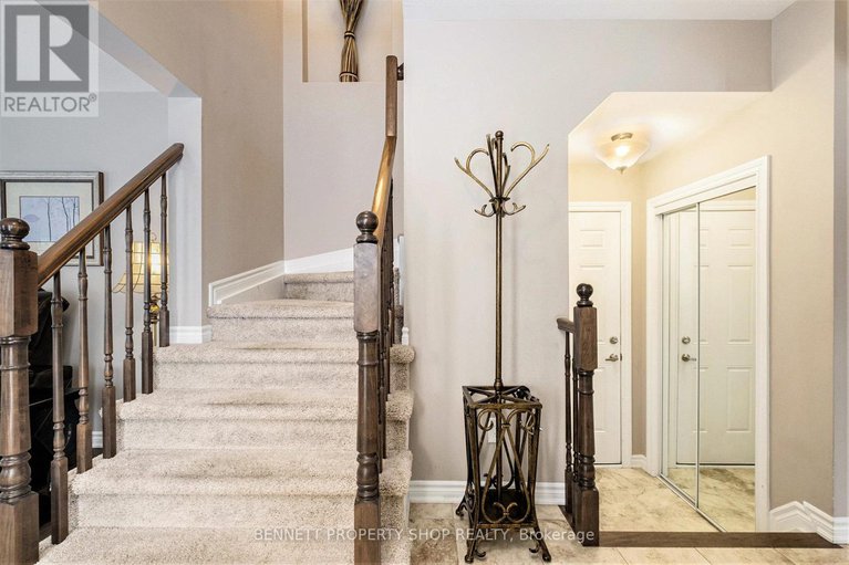 28385884/201-cayman-road/stittsville-north/ottawa/ontario/K2S0N9_5