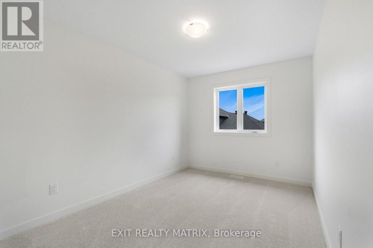 29043427/937-cologne-street/embrun/russell/ontario/K0A1W0_22