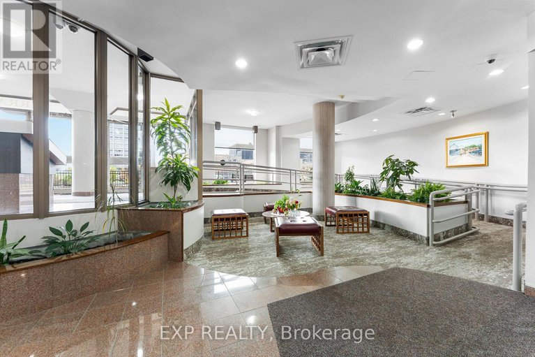 29084712/ph10-215-parkdale-avenue/mechanicsville/ottawa/ontario/K1Y4T8_5