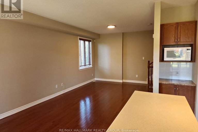 28569176/240-leather-leaf-terrace/longfields/ottawa/ontario/K2J5Z7_9