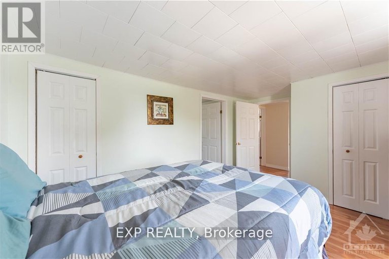 28509476/50-victoria-street-e/alexandria/north-glengarry/ontario/K0C1A0_15