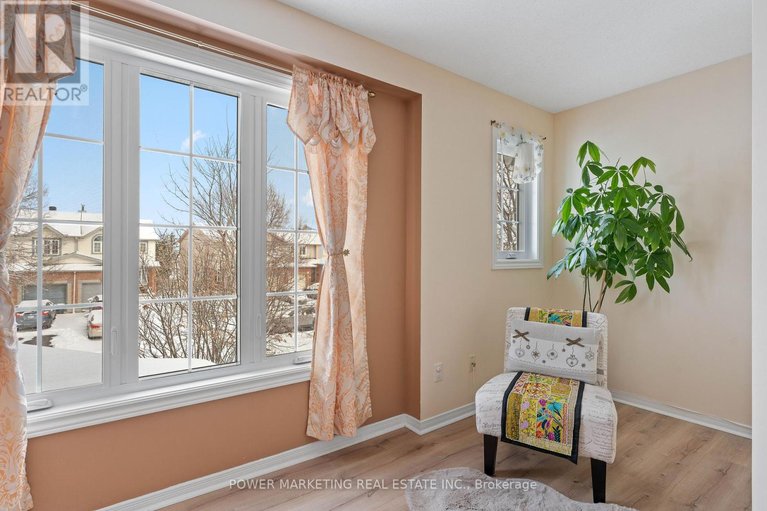 29640319/1096-ballantyne-drive/fallingbrookgardenway-south/ottawa/ontario/K4A4C6_19