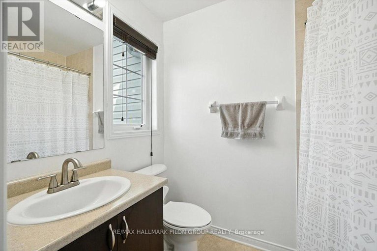 28631478/243-cityview-crescent/springridgeeast-village/ottawa/ontario/K4A0T9_13
