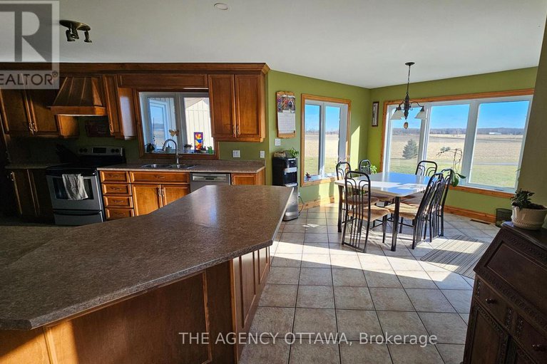 28633041/13243-thompson-road/north-dundas-winchester-twp/north-dundas/ontario/K0C2K0_19