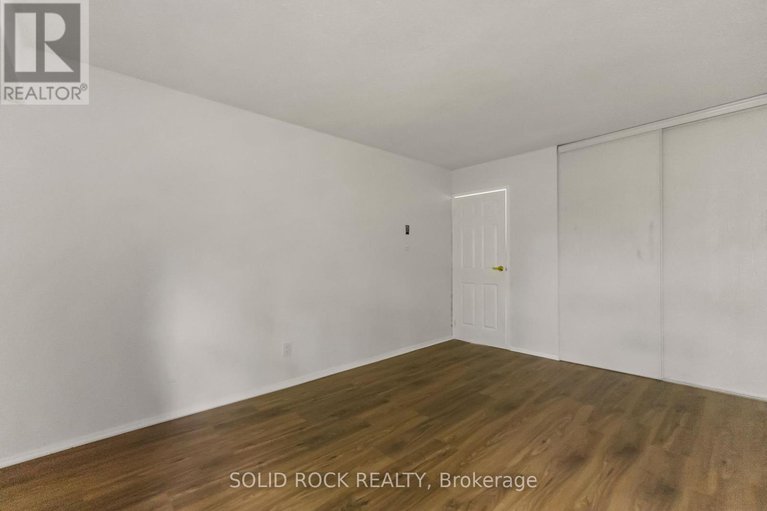 28973866/39-3415-uplands-drive/hunt-club/ottawa/ontario/K1V9N3_17
