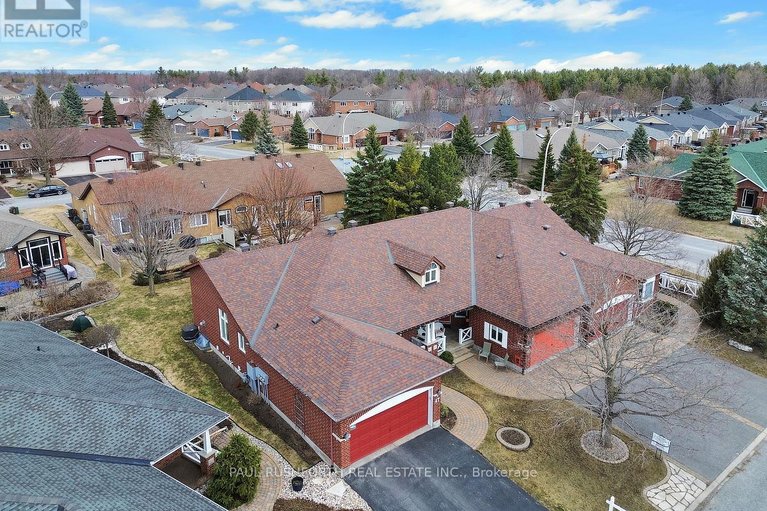 29468435/47-peregrine-crescent/bridlewood/ottawa/ontario/K2M2T2_2