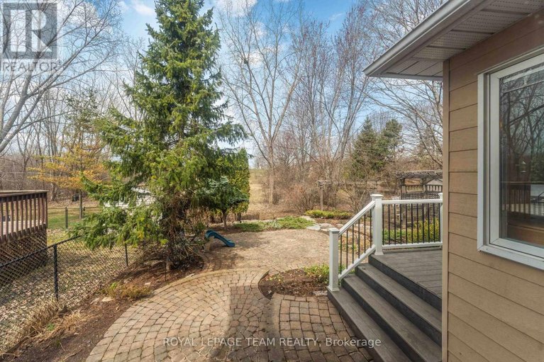 29670018/86-sai-crescent/hunt-club-park/ottawa/ontario/K1G5N9_36