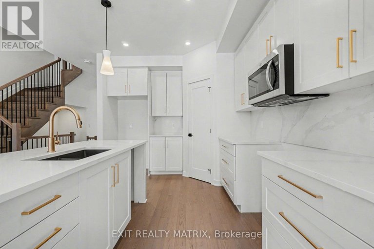 29440180/943-cologne-street/embrun/russell/ontario/K0A1W0_9