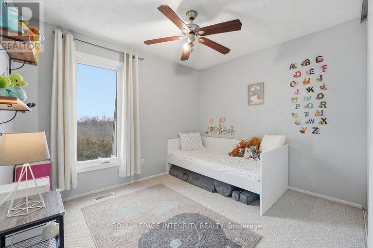 29352872/8-3205-uplands-drive/hunt-club-woods/ottawa/ontario/K1V9T3_22