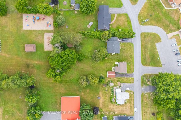 28754668/5-nelson-street/finch/north-stormont/ontario/K0C1K0_18