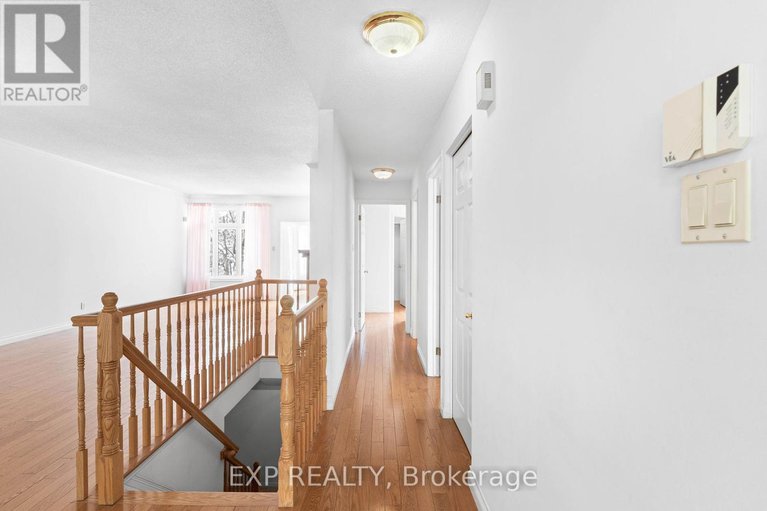 28160335/1-1-heather-glen-court/stittsville-central/ottawa/ontario/K2S1L4_22
