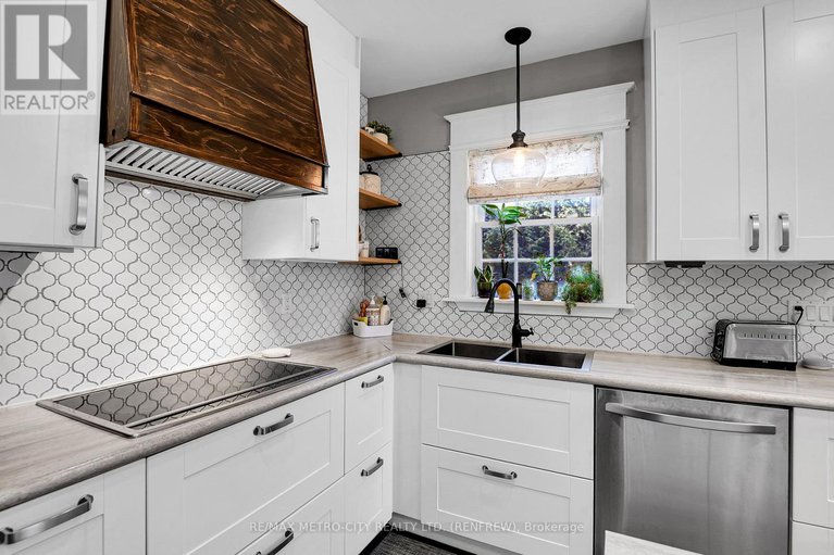 29254147/298-barr-street/renfrew/renfrew/ontario/K7V1J8_15