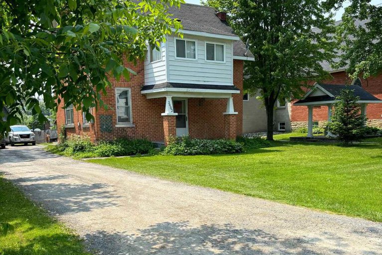 28586635/3462-mcbean-street/richmond/ottawa/ontario/K0A2Z0_1
